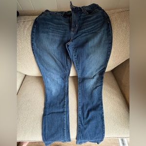 Eddie Bauer washed denim slightly curvy size 10 jeans